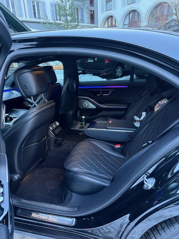 Chauffeur VTC avec nouvelle Mercedes Classe S pour vos déplacements à Montpellier 34 Hérault Occitanie

