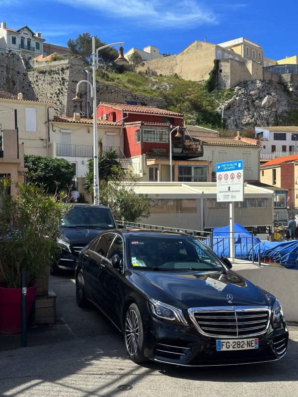 Séminaires d’entreprise, salons, meetings, spectacles avec chauffeurs privé / VTC premium sur Montpellier 34 Hérault Occitanie 