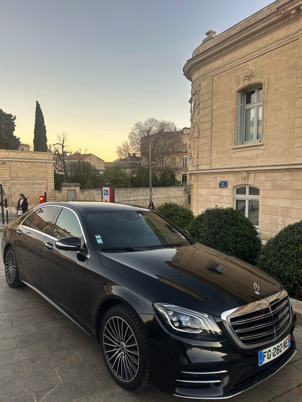 Transfert VIP de personnalité, escorte, businessman avec chauffeurs privé sur Montpellier 34 Hérault Occitanie 