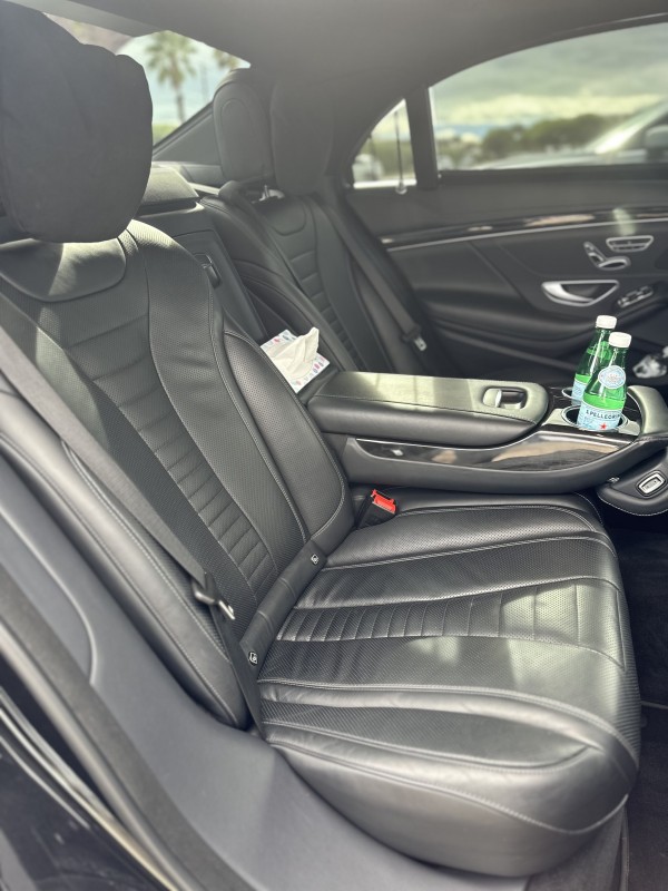 Booking your private driver top of the line for your business travel in Montpellier 34 Hérault Occitanie